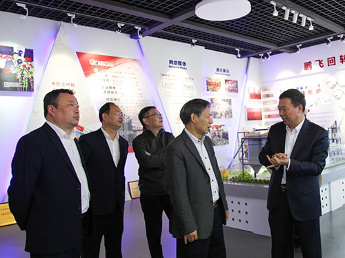 江蘇省進(jìn)出口商會(huì)笪家祥來會(huì)長(zhǎng)來江蘇鵬飛集團(tuán)調(diào)研